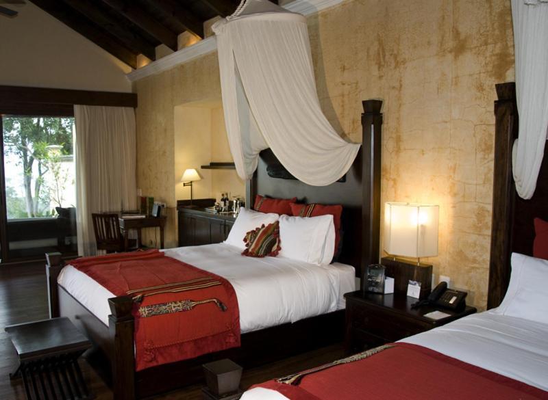 Hotel La Reunion Golf Resort And Residences أنتيغوا غواتيمالا الغرفة الصورة