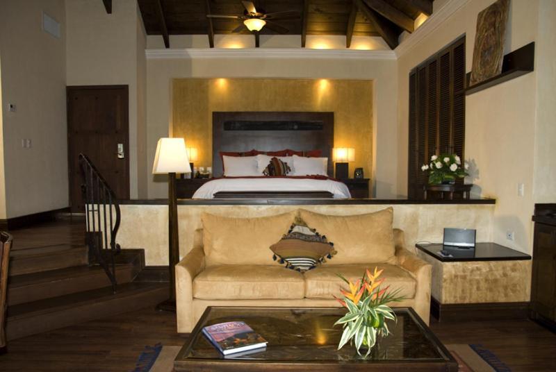 Hotel La Reunion Golf Resort And Residences أنتيغوا غواتيمالا المظهر الخارجي الصورة